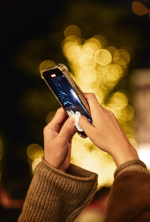 抖音light on是什么?为何能成为当下最火的流量密码?