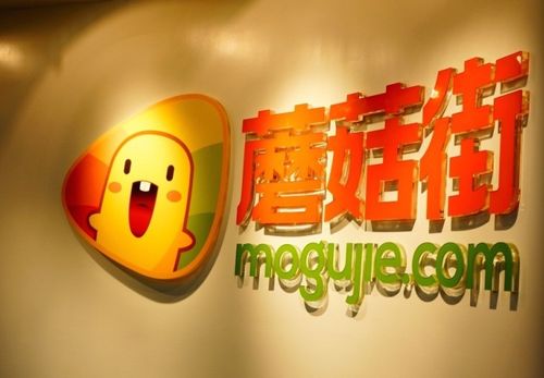 小红书和蘑菇街哪个更适合新手?购物体验和性价比谁更胜一筹?