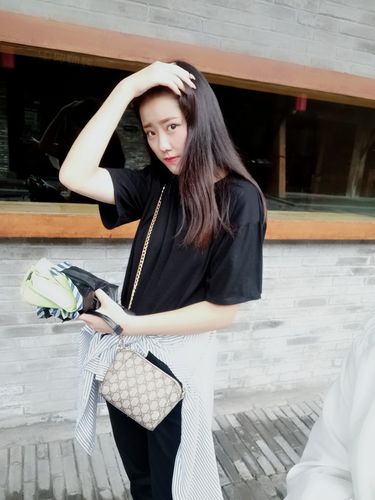 快手红人谢冰枫的快手号是多少?他的账号内容主要聚焦哪些领域?