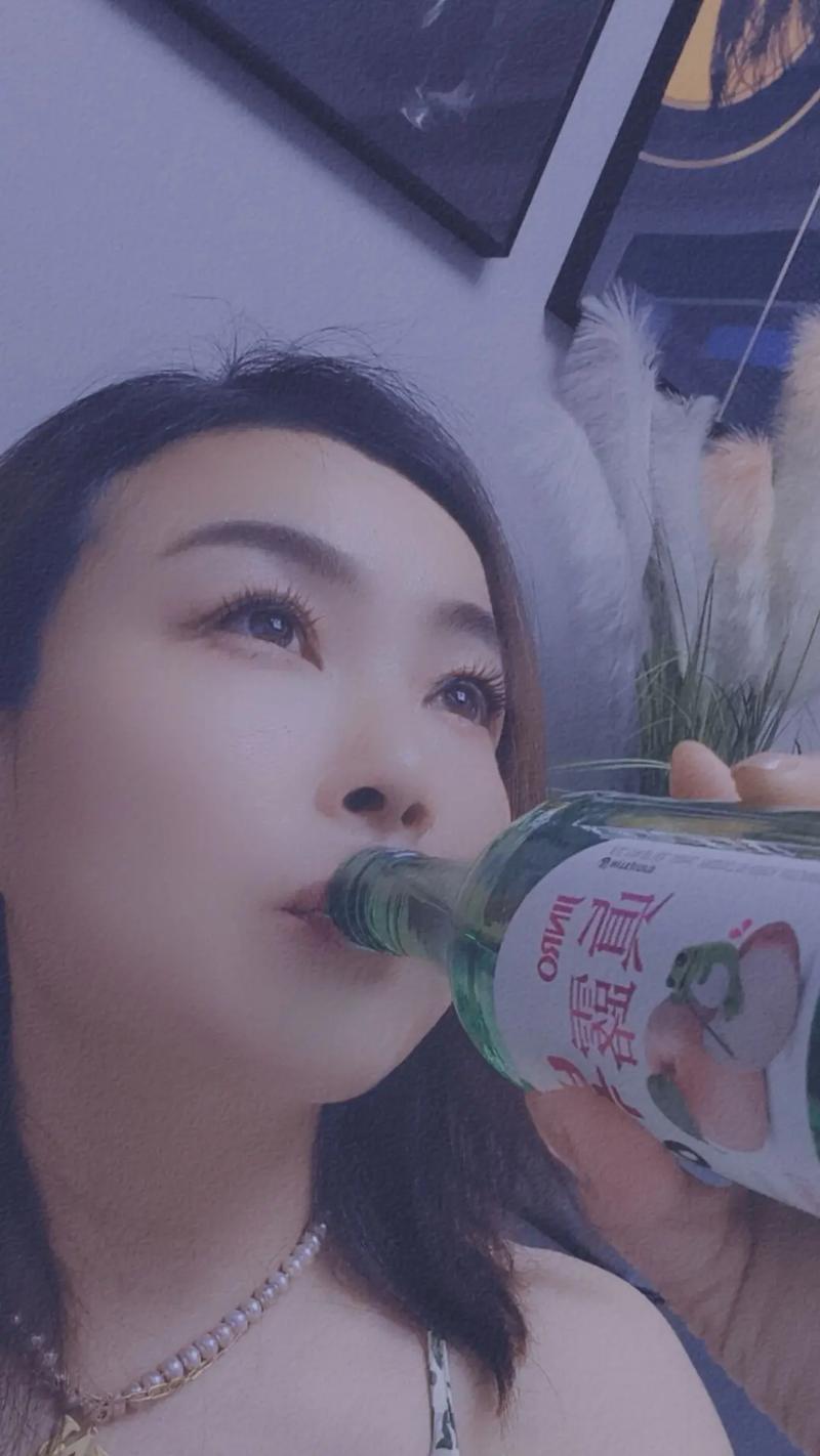 快手上喝酒女人快手号