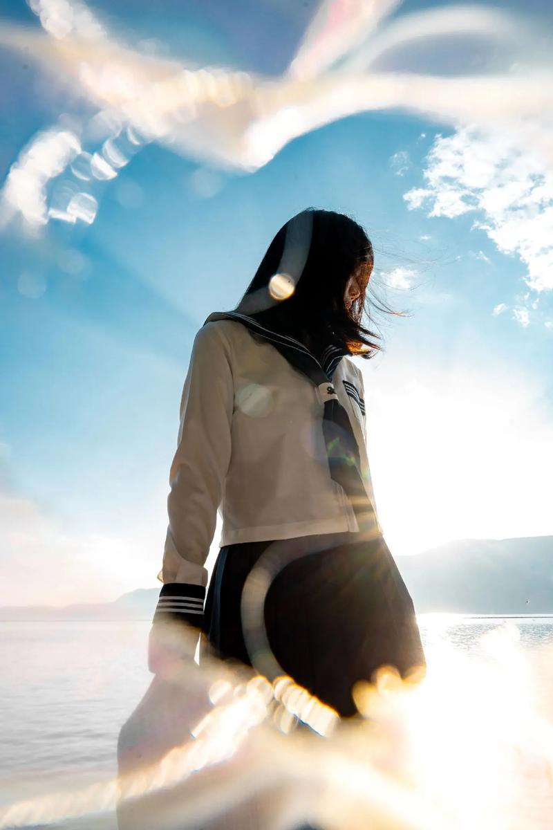 抖音衣服飞起怎么拍的