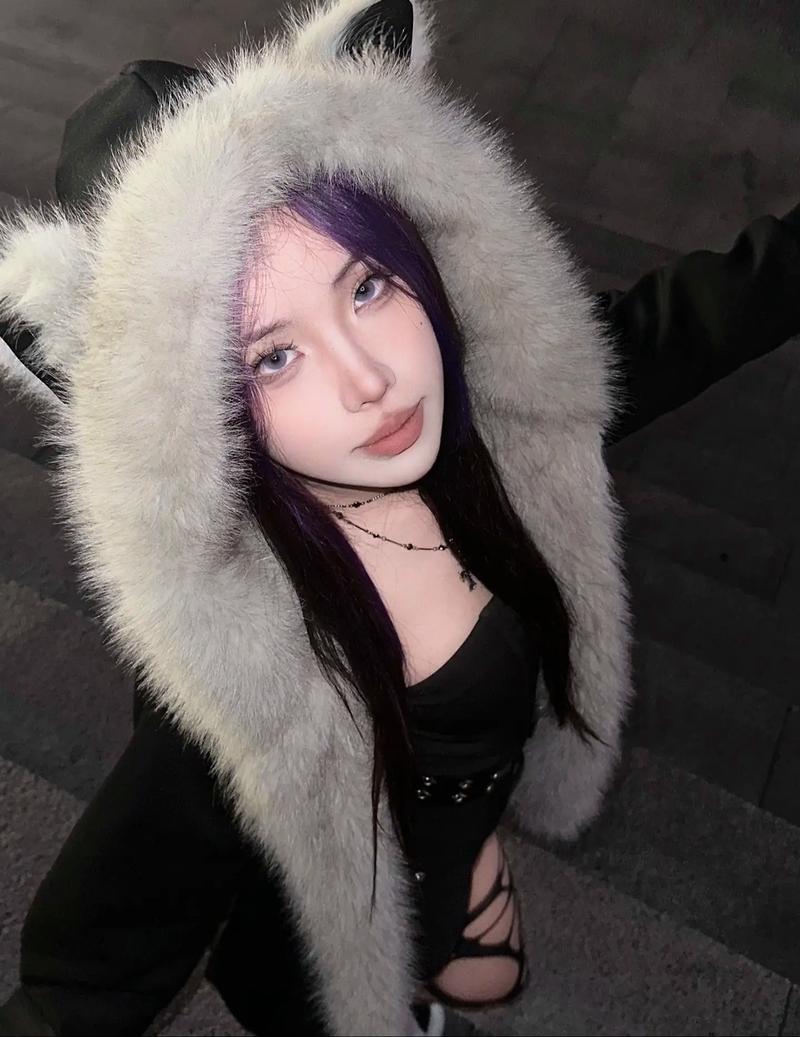 抖音thegirl是谁?她的内容为何能吸引大量关注?背后有何创作故事或独特魅力?