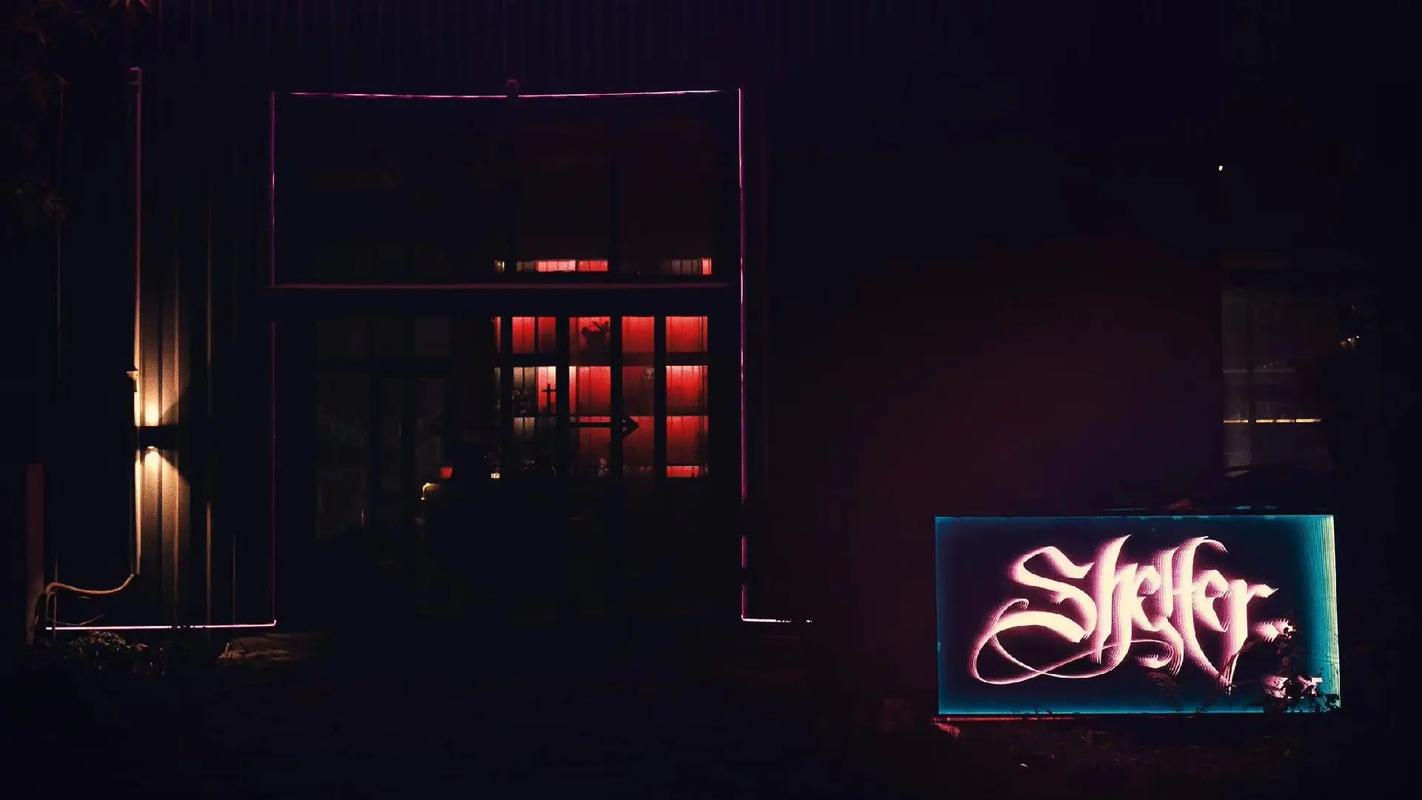 抖音shelter是公益项目还是商业营销?背后隐藏着怎样的社会价值与争议?