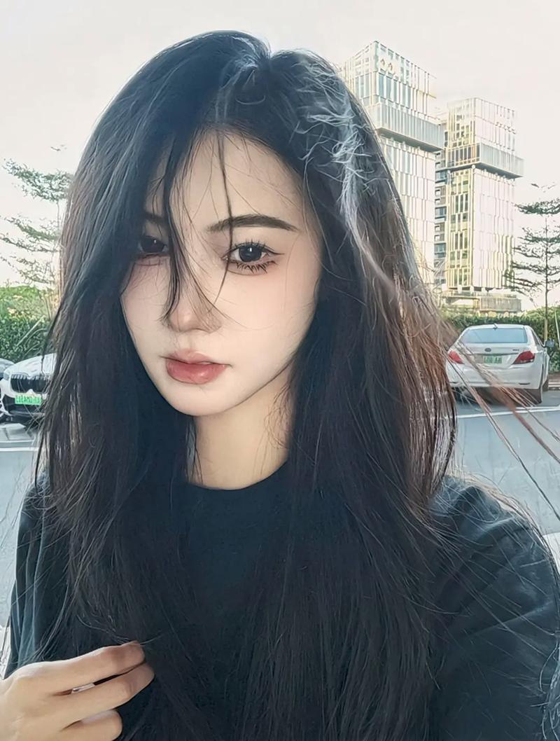 快手网红的爆红密码，是算法偏爱还是内容魔法？