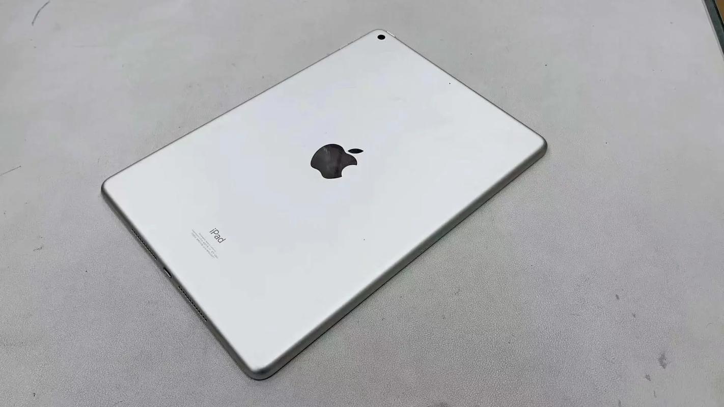 如何在苹果平板电脑上安全下载并使用快手应用？需要注意哪些步骤和权限设置？