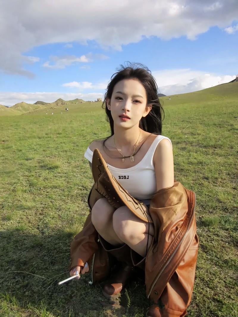 快手周周小可爱的纹身背后藏着怎样的故事与意义？