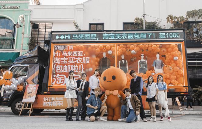 小红书在阿里生态中究竟扮演流量入口、内容协同还是新零售拼图的关键角色？