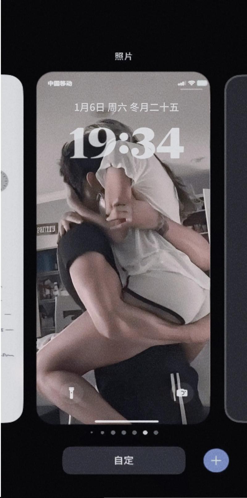 为什么抖音上超火的情侣壁纸总能戳中年轻人的恋爱共鸣？