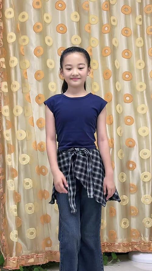 抖音跳舞视频怎么拍才能火?新手拍不出氛围感?3个技巧让视频质感飙升!