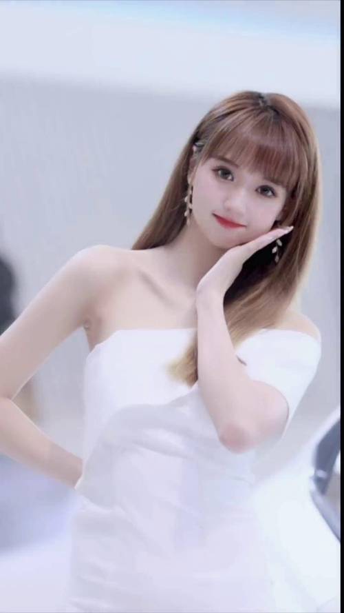 快手玥玥玥玥快手id是否为重复ID？平台为何允许多字符ID注册？用户如何通过此类ID提升辨识度？