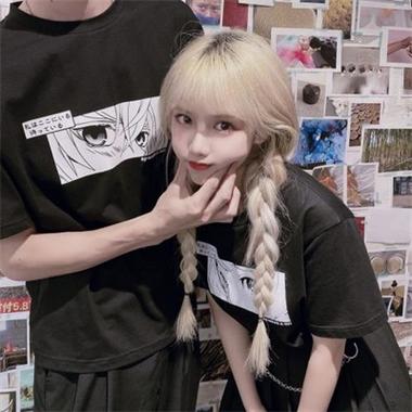 为什么抖音上的非主流情侣头像总能精准戳中年轻人的审美共鸣？