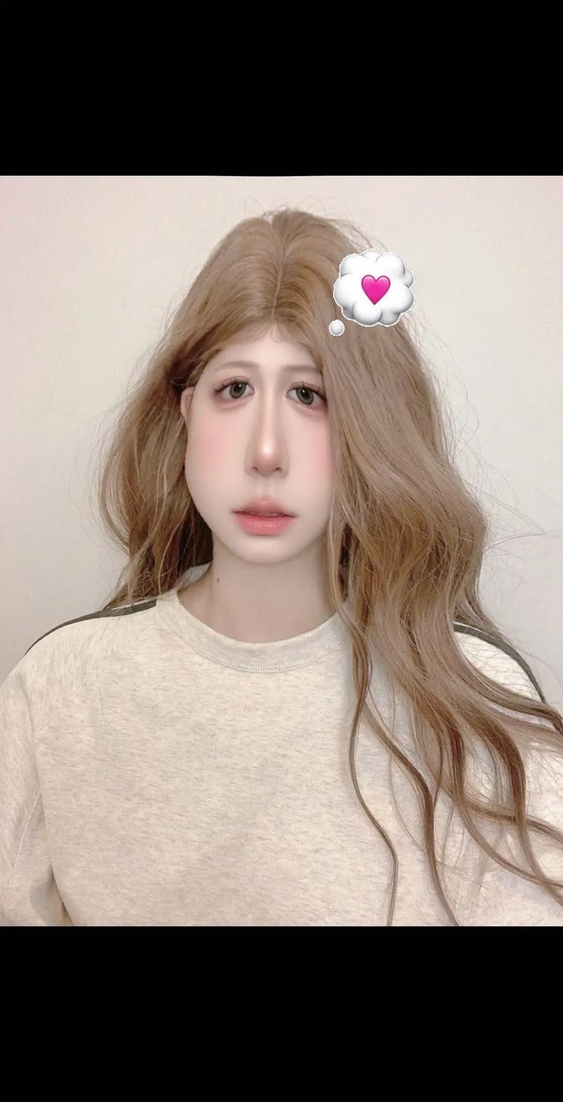 抖音把脸变大特效为何成现象级爆款？背后藏着哪些容貌焦虑的营销密码？