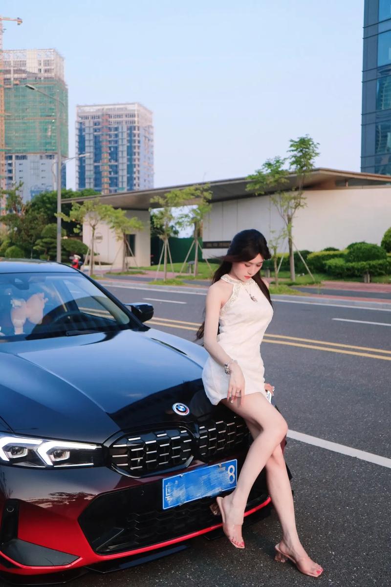 快手里自称开宝马的女性，真实经济状况与网络展示是否一致？