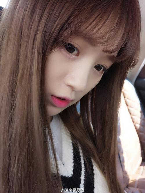 快手晶哥哥的真实背景究竟如何？他是否真是含着金钥匙出生的富二代，还是靠自身努力逆袭的草根代表？