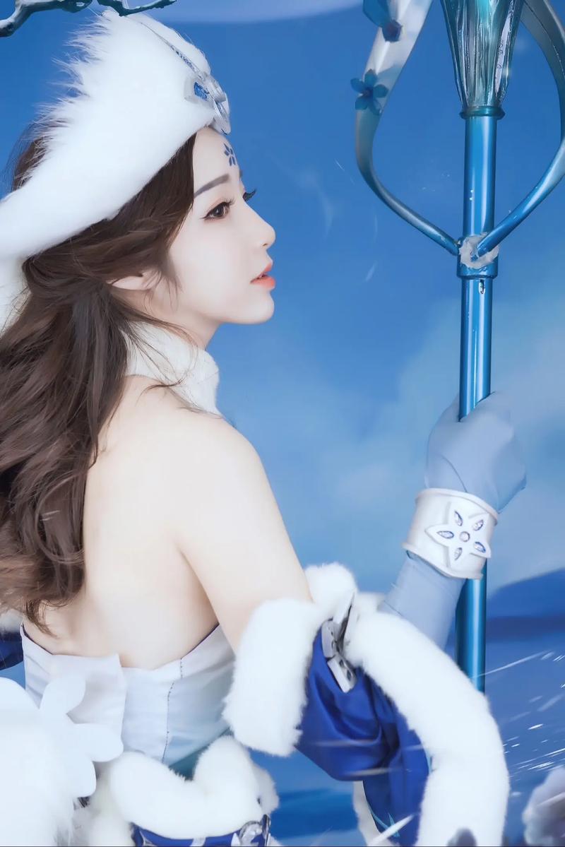 快手王昭君是游戏主播还是才艺达人？她的直播内容具体包含哪些方向？