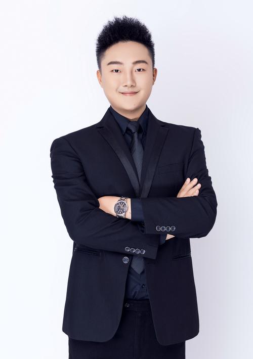 快手大鹏的个人资料简介中,他的真实身份背景是怎样的?有哪些不为人知的成长经历和代表作品?