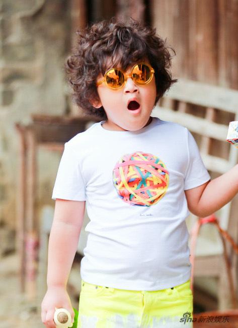 快手那个叫轩轩的胖小孩，为什么能火全网？他的走红背后藏着什么故事？