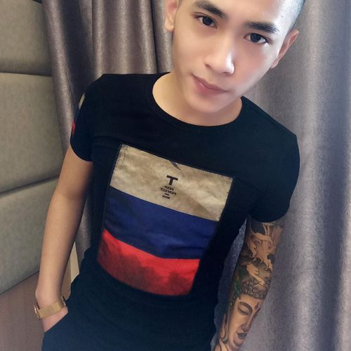 快手上吴迪的花臂图案