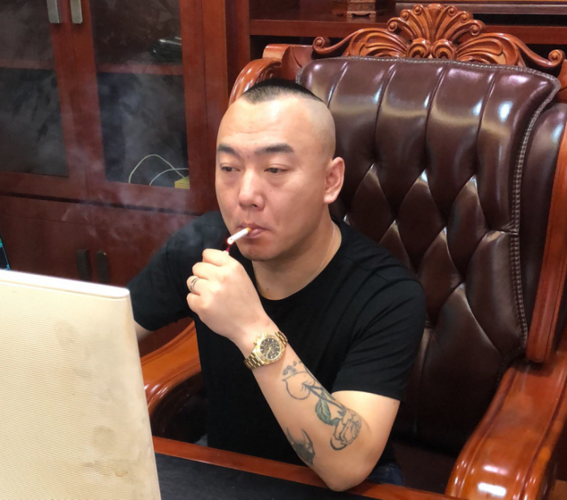 青海网红兽总的快手号为何能吸引百万粉丝?背后藏着怎样的故事与运营密码?