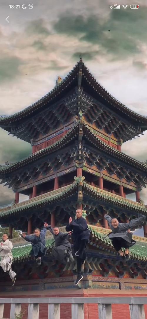 快手人民公园少林寺哥为何走红？其少林功夫与市井生活碰撞出怎样的独特魅力？