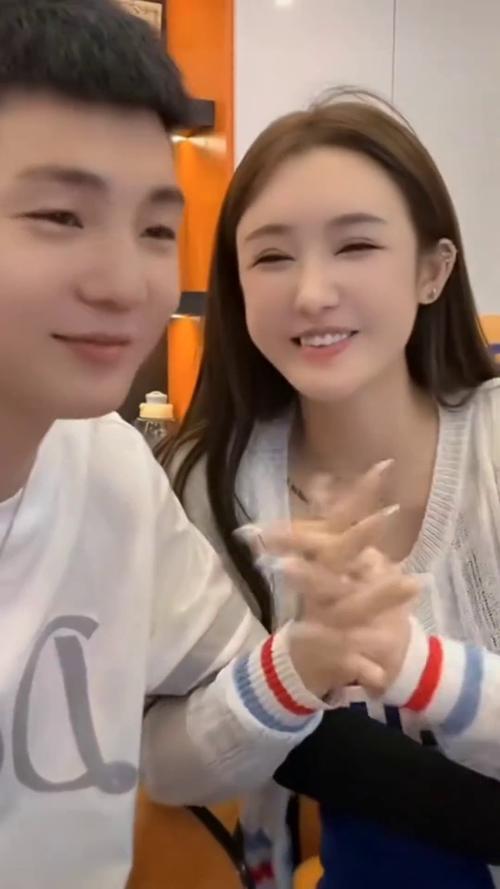 快手高迪与大美相识背后有着怎样的故事或契机？