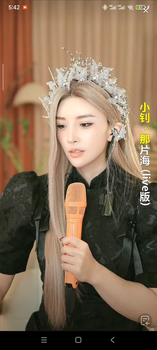 vivi抖音歌曲爆火背后，藏着哪些让人循环播放的上头密码？