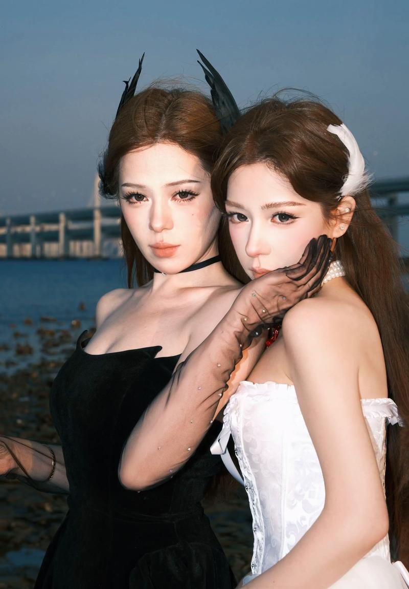 抖音爆火歌曲〈海枯石烂〉为何能戳中无数人的情感共鸣？其歌词与旋律背后藏着怎样的爱情故事？