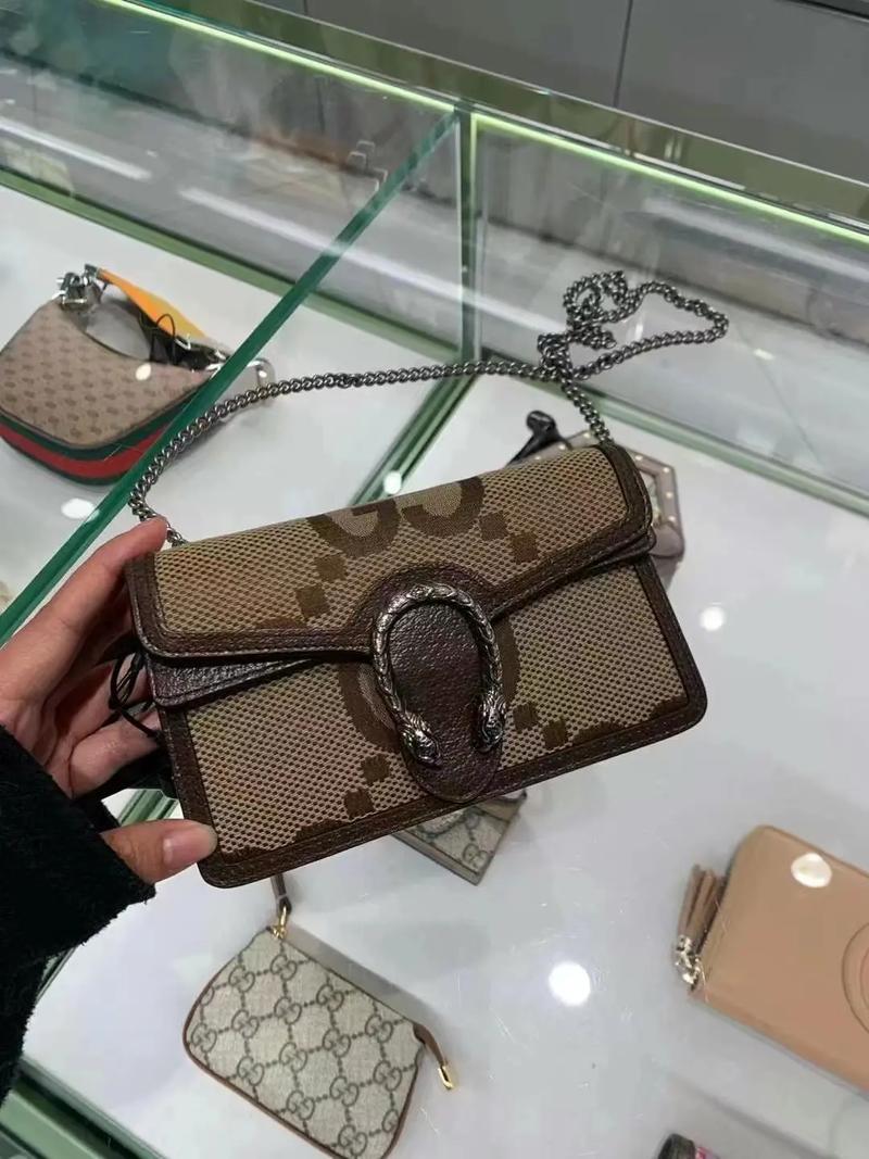 抖音曲gucci为何突然爆火？是旋律洗脑还是歌词戳中年轻人共鸣？