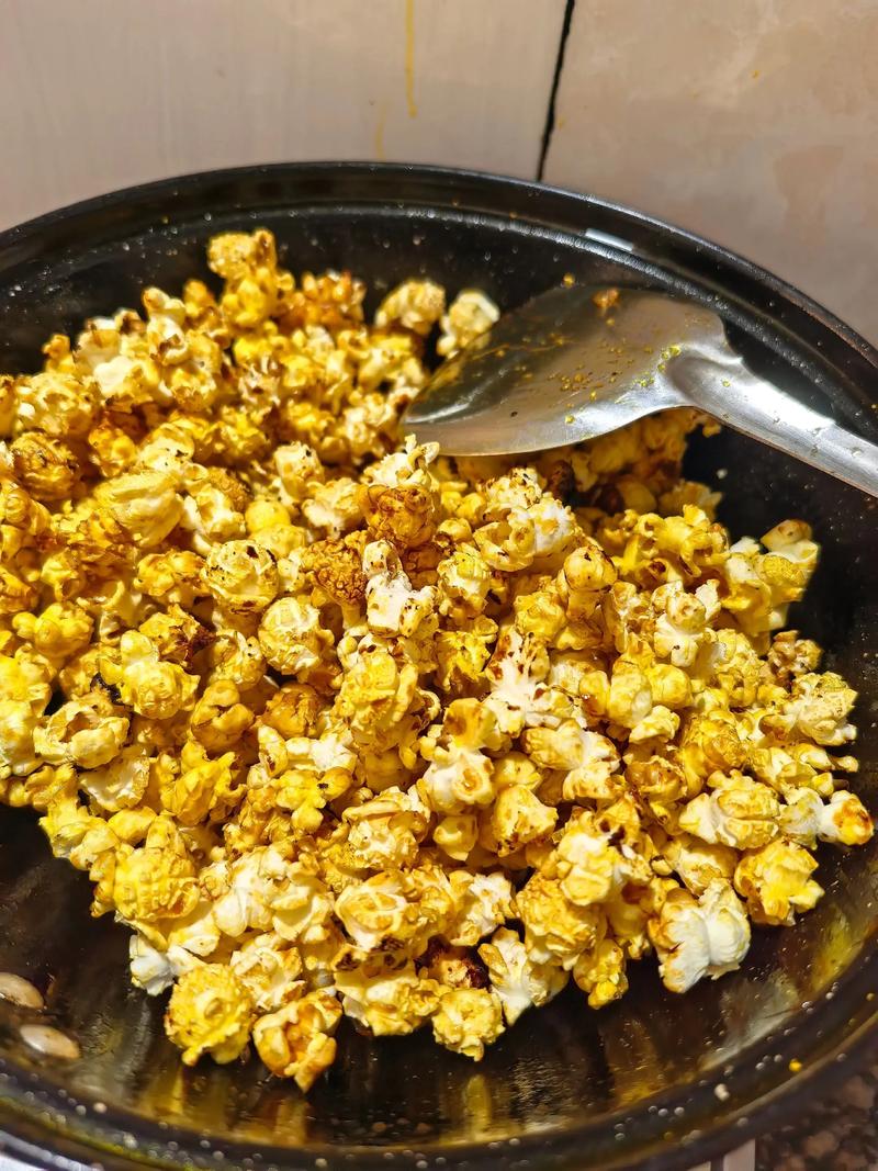 吃着爆米花刷抖音,是当代人最上头的解压方式还是时间黑洞?