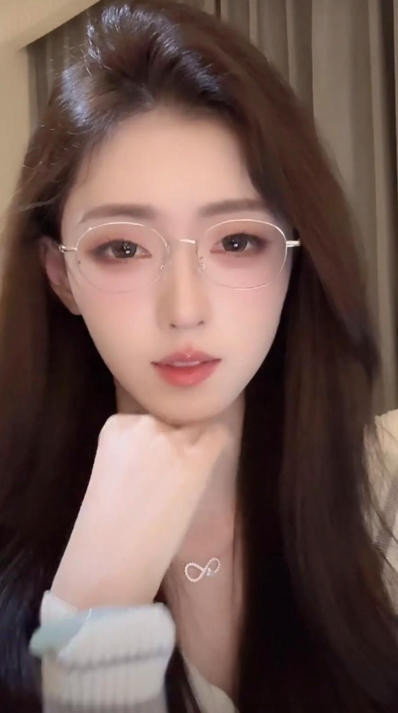 小米如何在抖音直播赛道突围？传统手机品牌与短视频平台的流量博弈战怎么打？