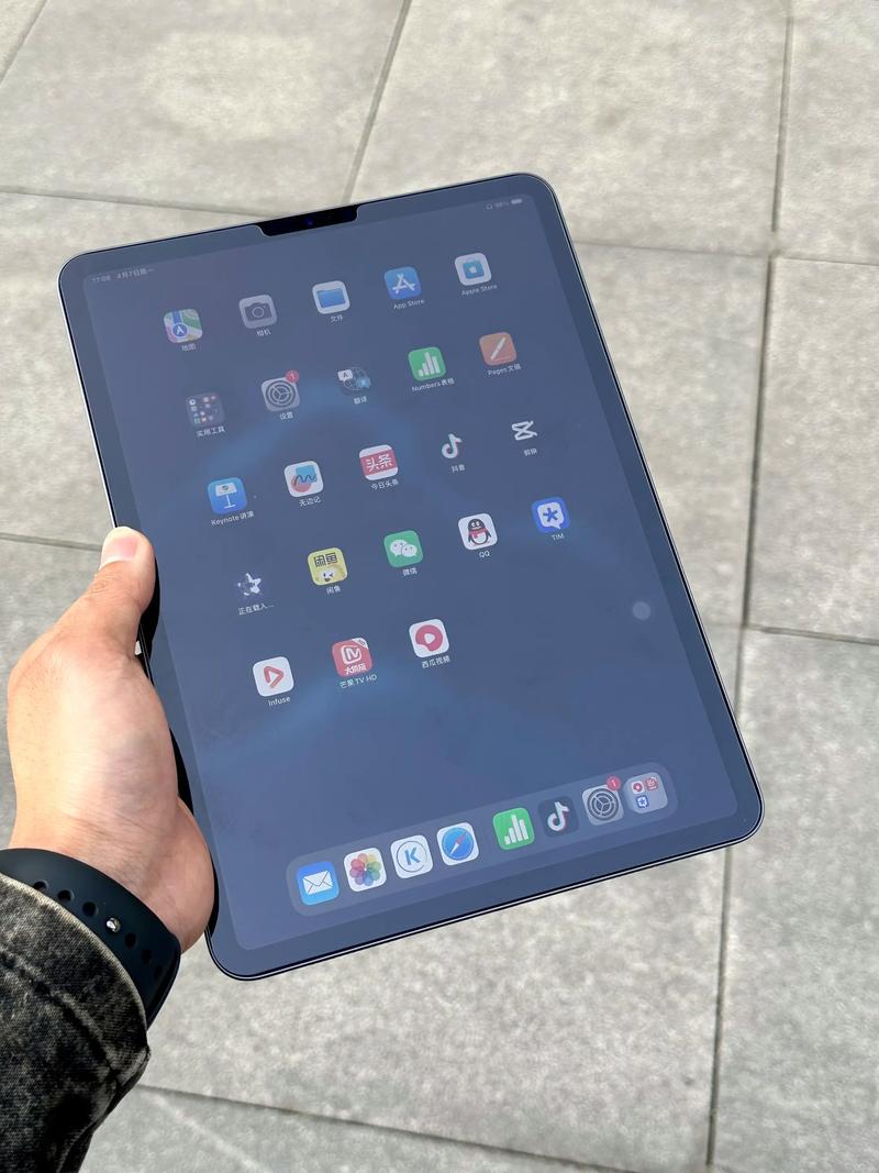 iPad抖音版本与手机版功能差异大吗?触屏操作适配体验如何?